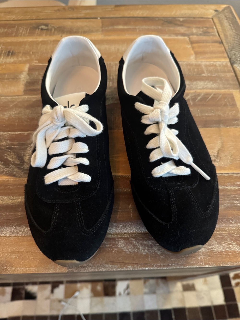 ALO Yoga Black and White Suede Casual Sneakers